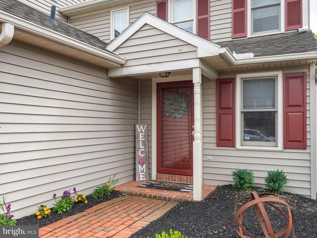 206 SAND CT, Ephrata, PA 17522
