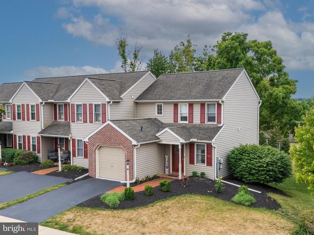 206 SAND CT, Ephrata, PA 17522
