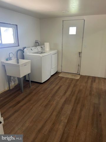 3 DIHEDRAL, Middle River, MD 21220