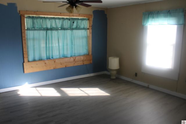 1555 Baltic Loop, Mayfield, KY 42066