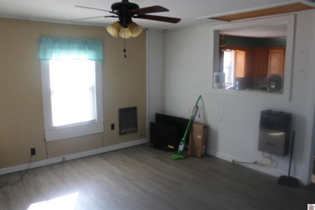 1555 Baltic Loop, Mayfield, KY 42066