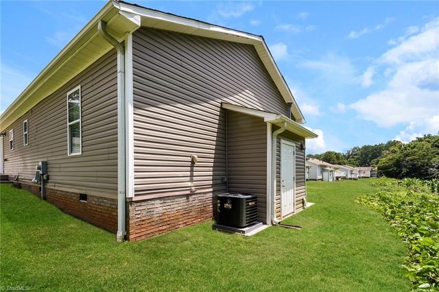 2834 Edwards Street, Winston-salem, NC 27127