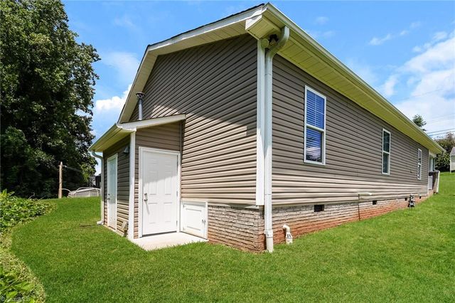 2834 Edwards Street, Winston-salem, NC 27127