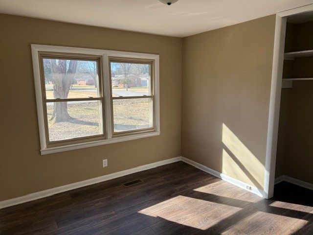 406 Foxboro Ln, Tullahoma, TN 37388