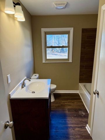 406 Foxboro Ln, Tullahoma, TN 37388