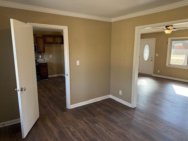 406 Foxboro Ln, Tullahoma, TN 37388