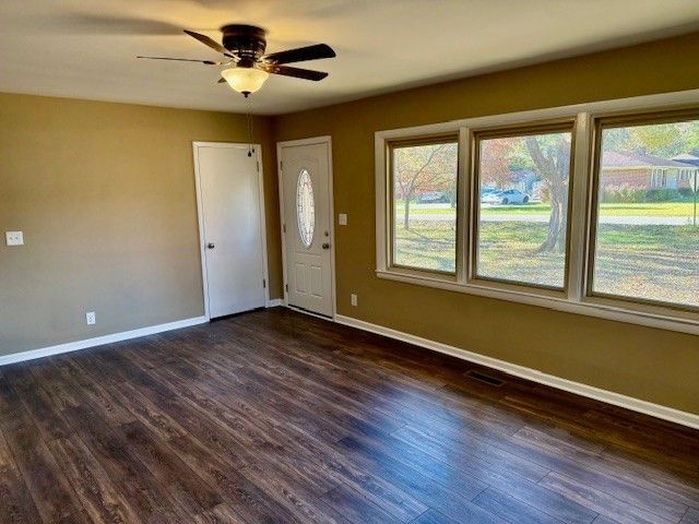 406 Foxboro Ln, Tullahoma, TN 37388