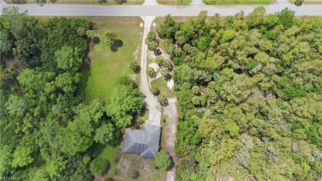 5681 Bur Oaks LN, Naples, FL 34119