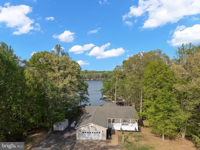172 HEMLOCK FRST, Mineral, VA 23117