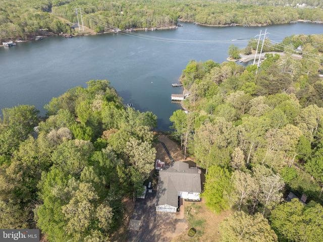 172 HEMLOCK FRST, Mineral, VA 23117