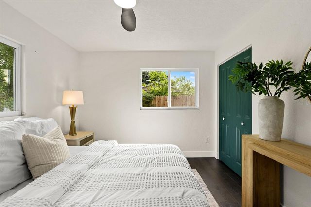 6810 13TH STREET N, St Petersburg, FL 33702