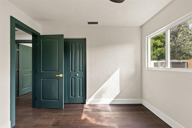 6810 13TH STREET N, St Petersburg, FL 33702