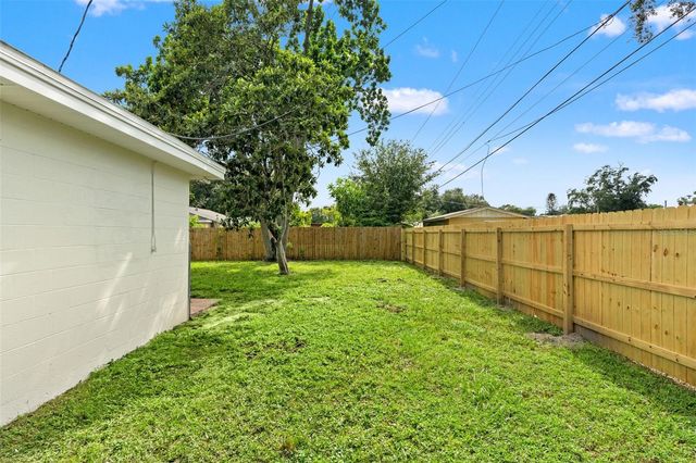 6810 13TH STREET N, St Petersburg, FL 33702