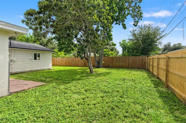 6810 13TH STREET N, St Petersburg, FL 33702