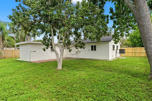 6810 13TH STREET N, St Petersburg, FL 33702