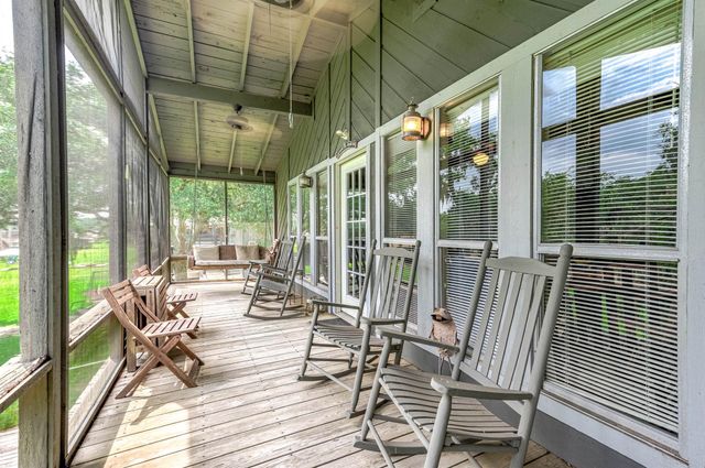 134 Private Road 652, Sargent, TX 77414
