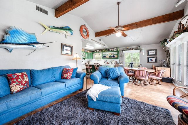 134 Private Road 652, Sargent, TX 77414