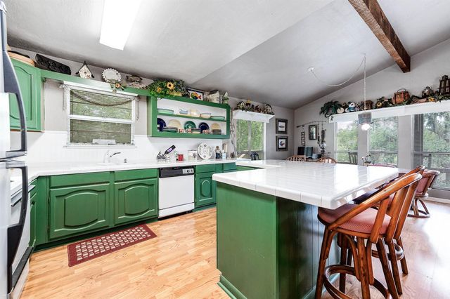 134 Private Road 652, Sargent, TX 77414