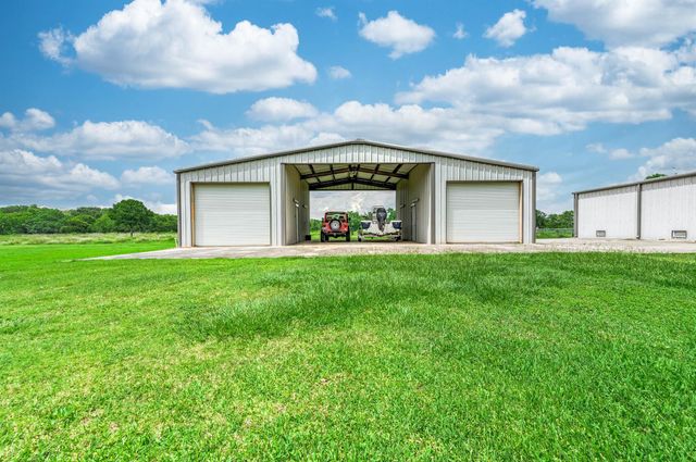 134 Private Road 652, Sargent, TX 77414