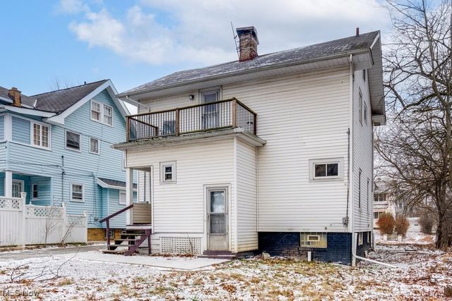 3261 Altamont Avenue, Cleveland Heights, OH 44118