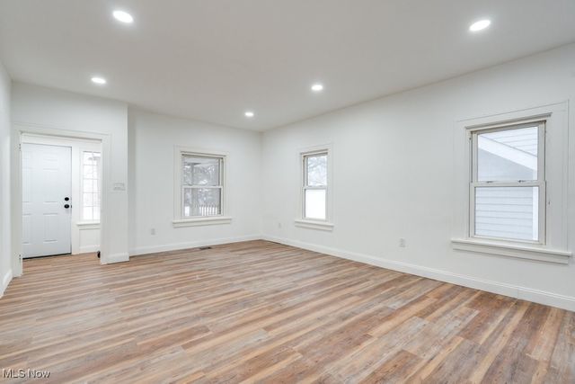 3261 Altamont Avenue, Cleveland Heights, OH 44118