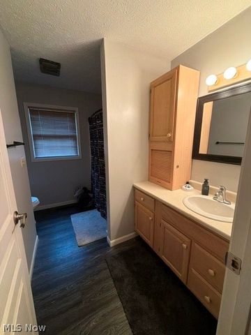 1621 Lakewood Circle, Washington, WV 26181
