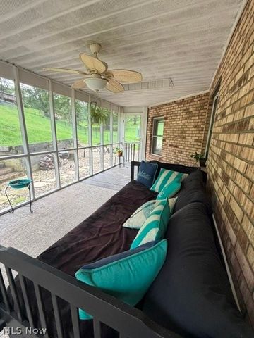 1621 Lakewood Circle, Washington, WV 26181