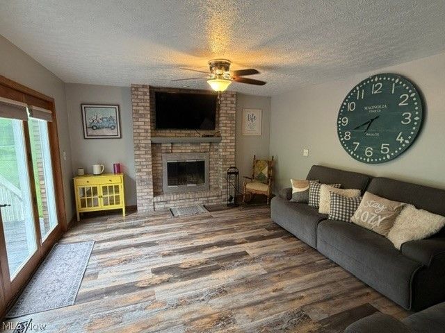 1621 Lakewood Circle, Washington, WV 26181