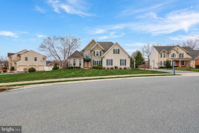 395 ECKER DR, Lititz, PA 17543