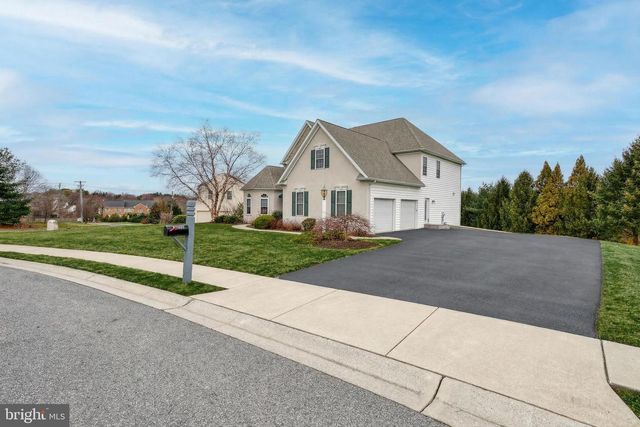 395 ECKER DR, Lititz, PA 17543