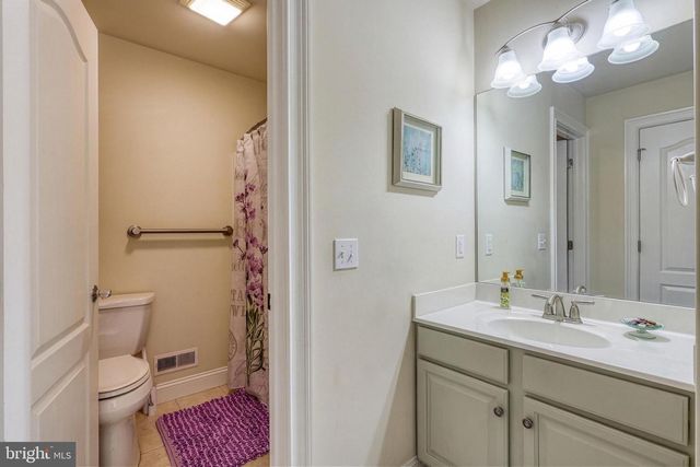 395 ECKER DR, Lititz, PA 17543