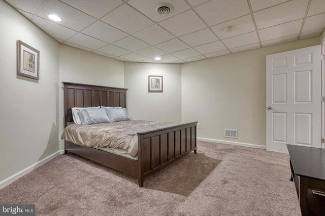 395 ECKER DR, Lititz, PA 17543