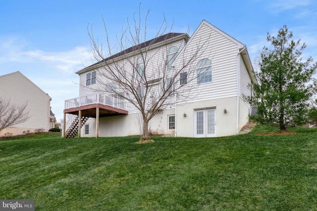 395 ECKER DR, Lititz, PA 17543