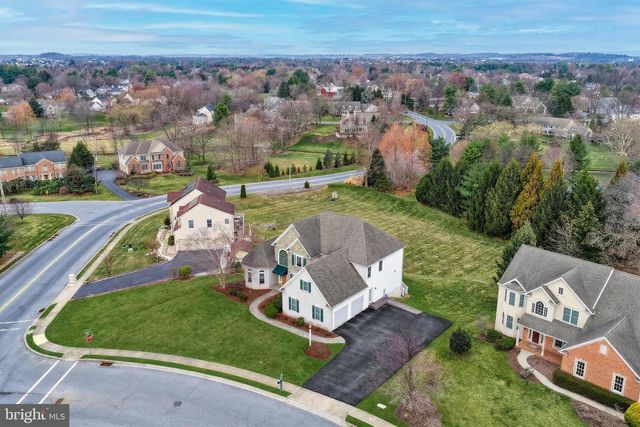 395 ECKER DR, Lititz, PA 17543