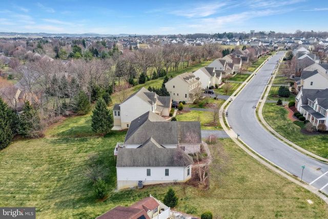 395 ECKER DR, Lititz, PA 17543