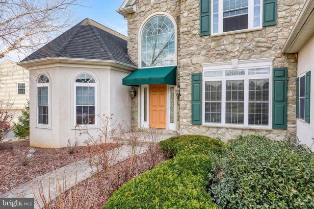 395 ECKER DR, Lititz, PA 17543