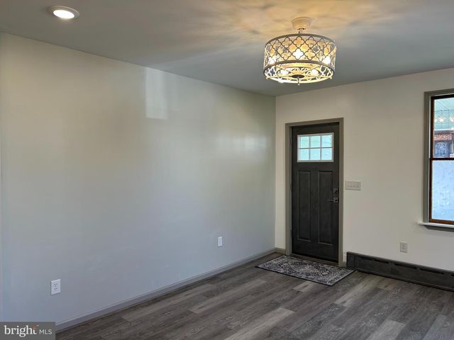 256 W MAIN ST, Ringtown, PA 17967