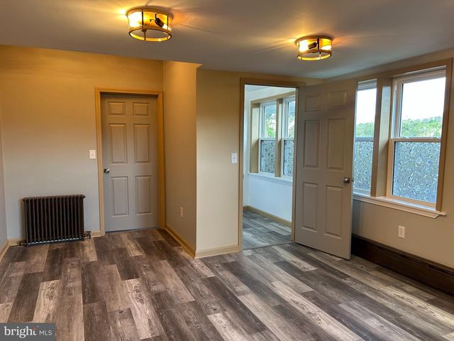 256 W MAIN ST, Ringtown, PA 17967