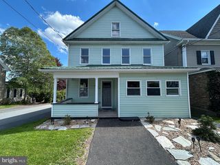 256 W MAIN ST, Ringtown, PA 17967