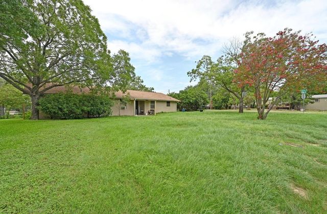 8724 Leisure DR, Austin, TX 78754
