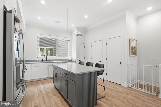 3112 PIERVIEW LN, Philadelphia, PA 19125