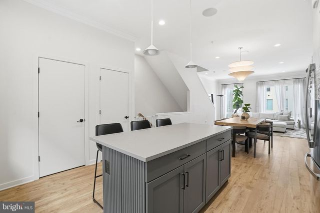 3112 PIERVIEW LN, Philadelphia, PA 19125