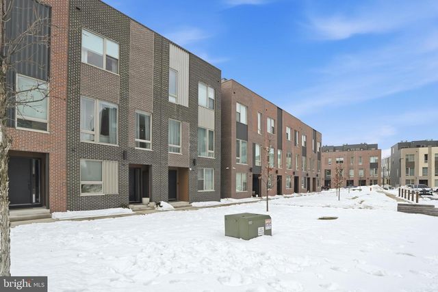 3112 PIERVIEW LN, Philadelphia, PA 19125