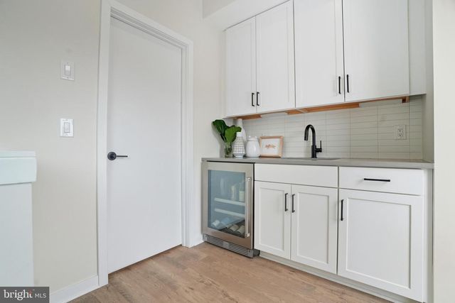 3112 PIERVIEW LN, Philadelphia, PA 19125