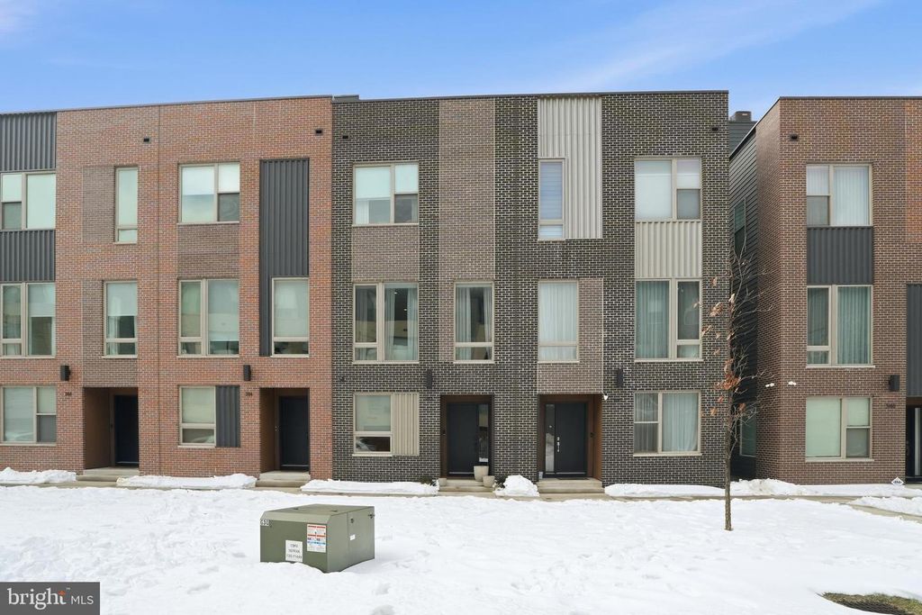 3112 PIERVIEW LN, Philadelphia, PA 19125