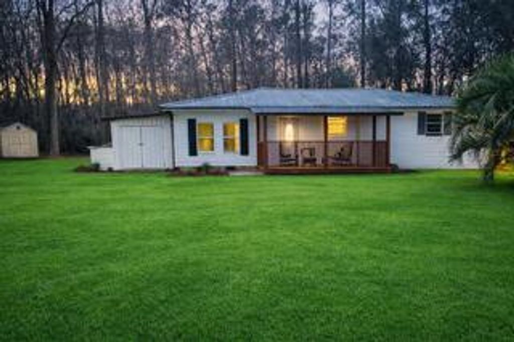 1760 Baggette Road, Manning, SC 29102