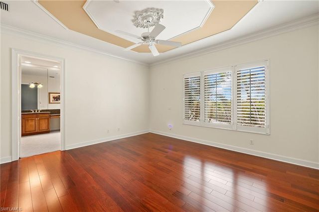 109 Barefoot CIR 22, Bonita Springs, FL 34134