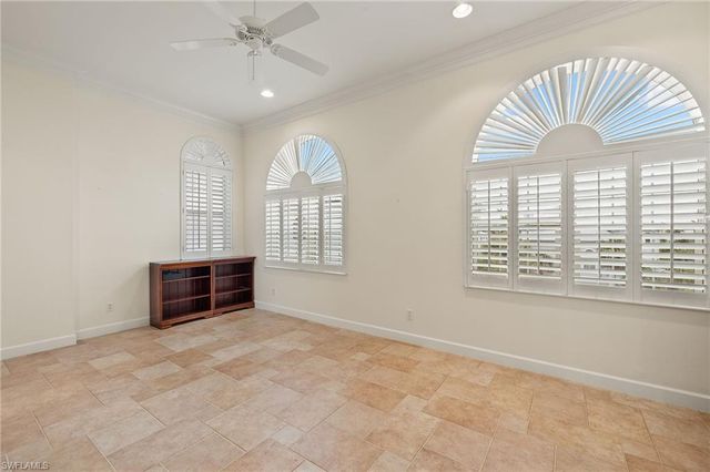 109 Barefoot CIR 22, Bonita Springs, FL 34134