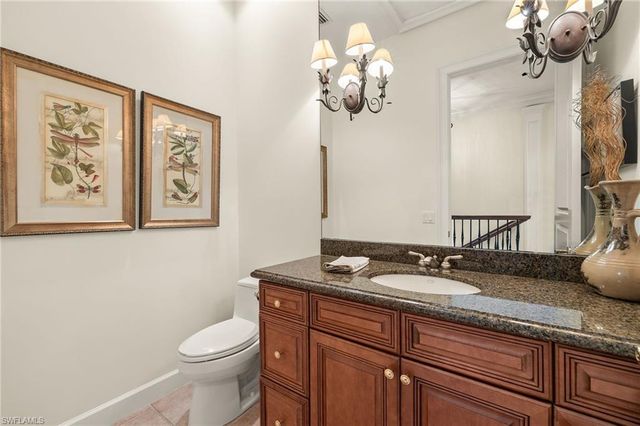 109 Barefoot CIR 22, Bonita Springs, FL 34134