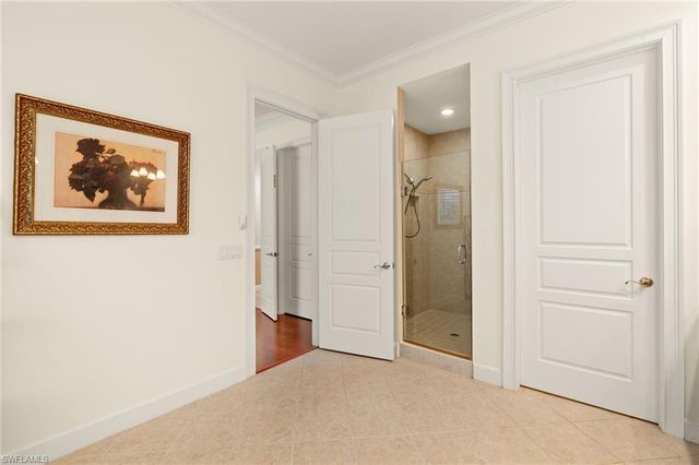 109 Barefoot CIR 22, Bonita Springs, FL 34134